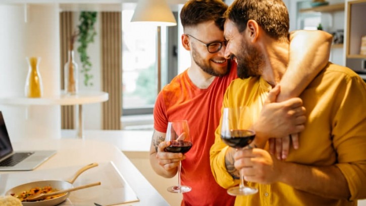 BakeAway finds 57% of Brits think a shared love of food is key to a happy relationship. Credit: Getty/Astarot