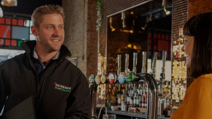 Heineken UK will be offering a set number of new 'SmartDispense' customers free membership to the Net Zero Pubs and Bars Initiative. Credit: Heineken UK